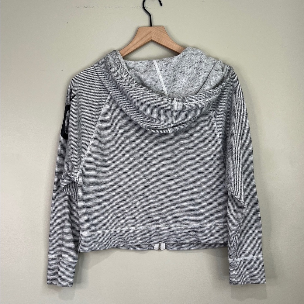 Victoria Secret Angel Gray Zip-Up Hoodie Womens Small / P Cropped - Picture 6 of 8